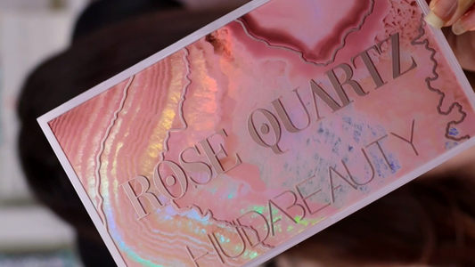 Huda Beauty: Rose Quartz Palette - Una oda al romance y la feminidad