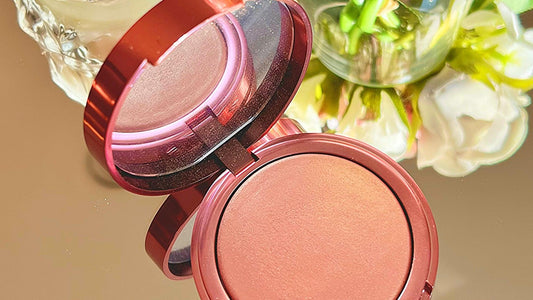 PAT McGRATH LABS Divine Rose Highlighter: ¿El Toque de Luz Celestial?