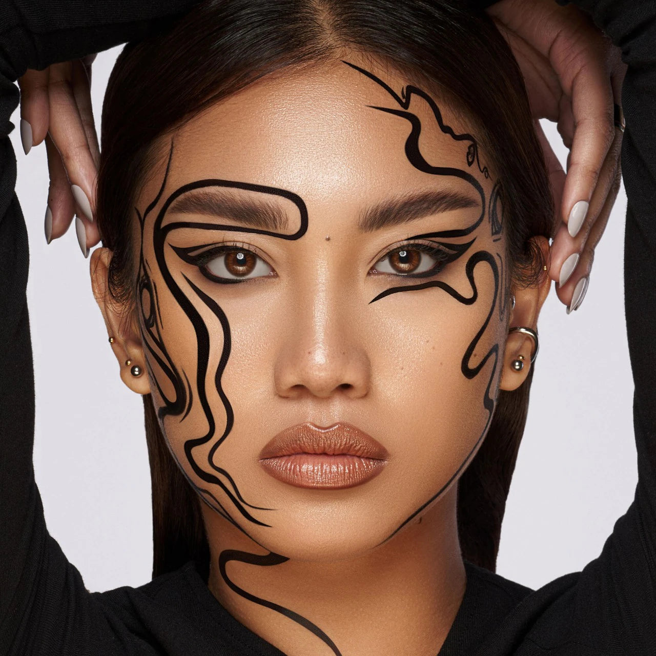 Delineador líquido waterproof - Linework Paintbrush Fluid Liquid Eyeliner