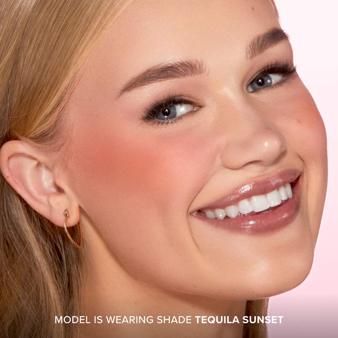 Rubor Compacto - Cloud Crush Blurring Powder Blush