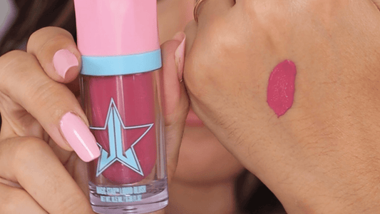 Jeffree Star Magic Star Liquid Blush "Raspberry Slut": ¿El Rubor Perfecto para un Look Atrevido?