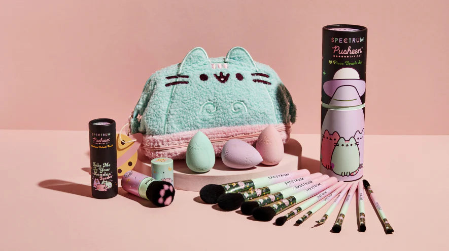 Coleccion  Pusheen Cat Makeup Bundle