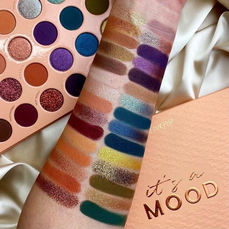 it’s a Mood Eyeshadow Palette - By Mary Spahn