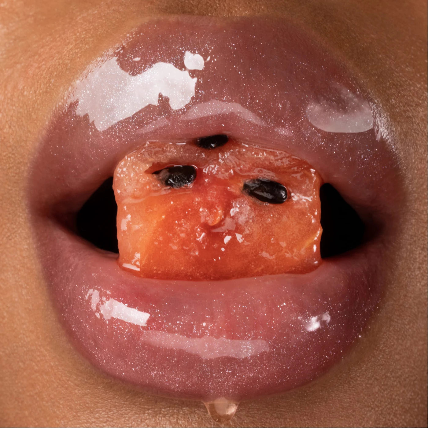 LIP OIL - Gisou Honey Infused Hydrating Lip Oil